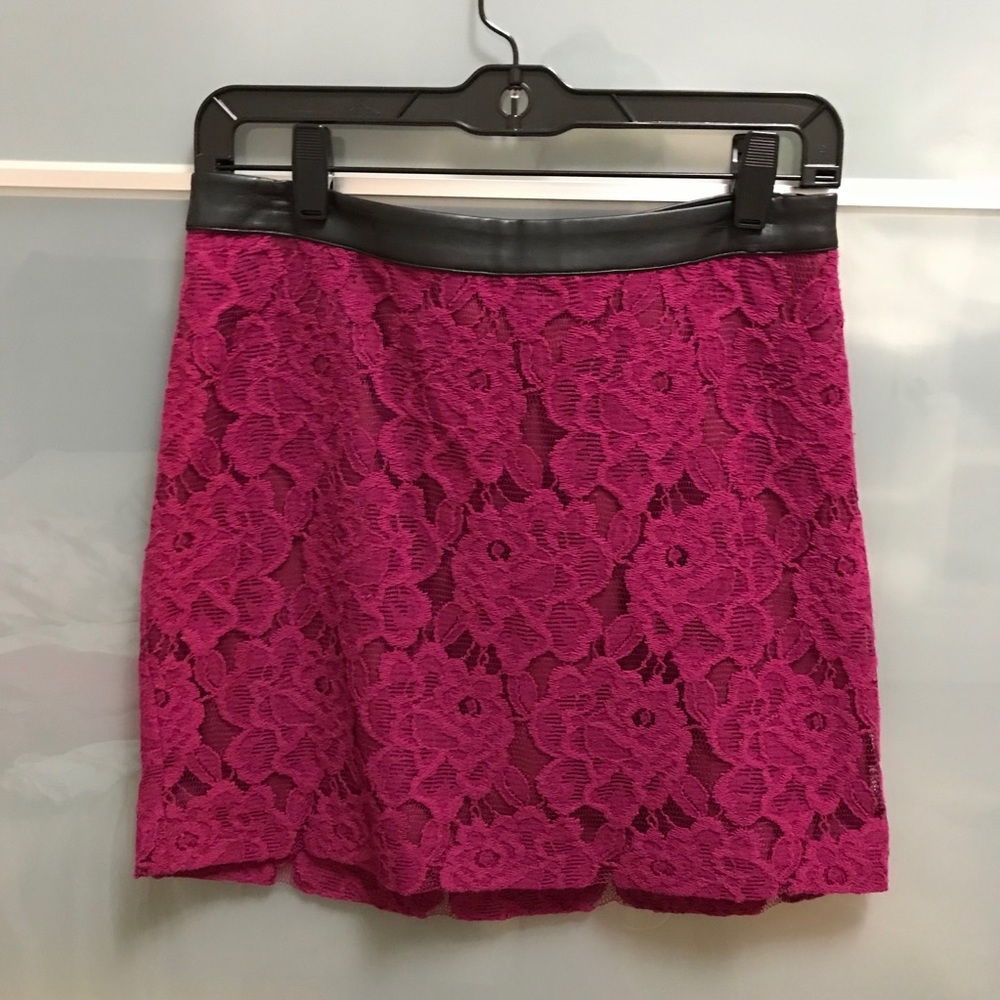 Kensie mini lace skirt